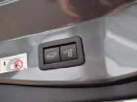 Toyota C hr (2024) thumbnail 71