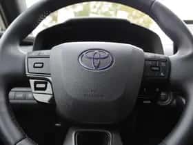 Toyota C hr (2025) thumbnail 16