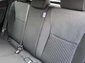 Toyota Yaris Cross (2025) thumbnail 36