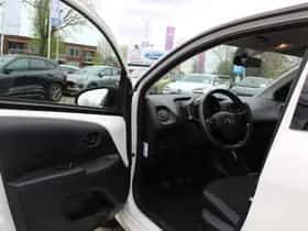 Toyota Aygo (2021) thumbnail 11