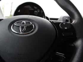 Toyota Aygo (2021) thumbnail 14