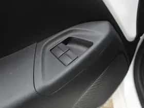 Toyota Aygo (2021) thumbnail 16