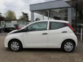 Toyota Aygo (2021) thumbnail 46