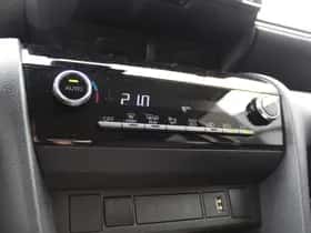 Toyota Yaris Cross (2024) thumbnail 24