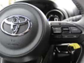 Toyota Yaris Cross (2024) thumbnail 43