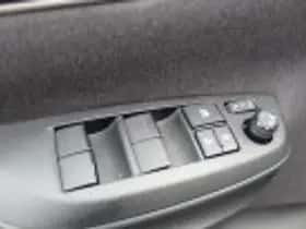 Toyota Yaris Cross (2024) thumbnail 45