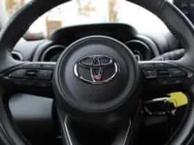 Toyota Yaris Cross (2024) thumbnail 6