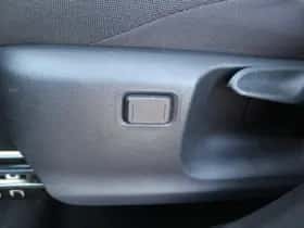 Toyota C hr (2025) thumbnail 14