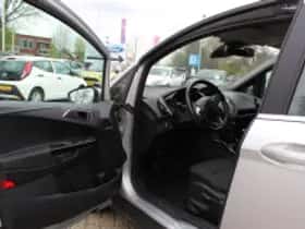 Ford B max (2015) thumbnail 6