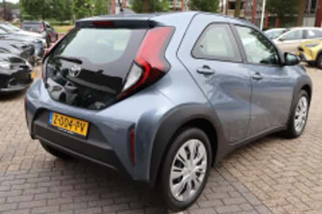 Toyota Aygo (2024) thumbnail 3