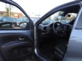 Toyota Aygo X (2024) thumbnail 40