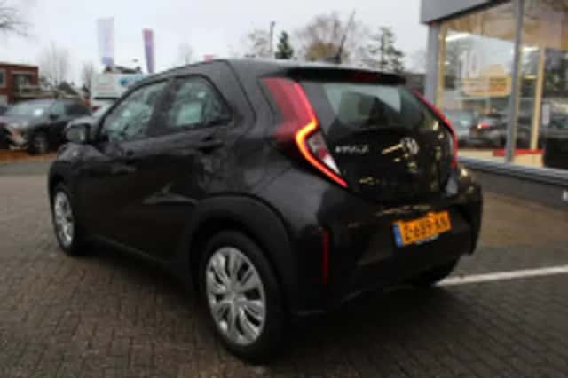 Toyota Aygo (2024) thumbnail 3