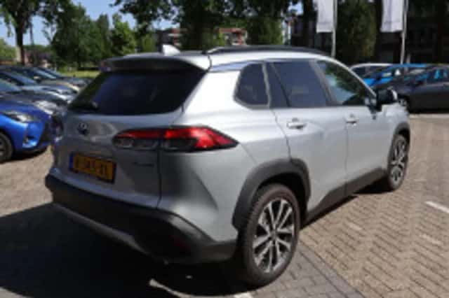 Toyota Corolla (2023) thumbnail 3