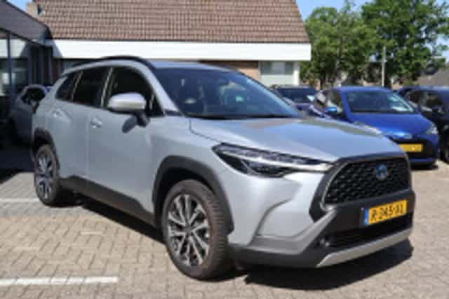 Toyota Corolla (2023) thumbnail 4