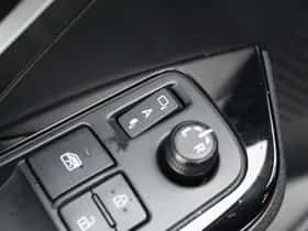 Toyota C hr (2023) thumbnail 18