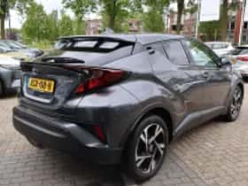 Toyota C hr (2023) thumbnail 3