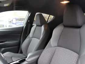 Toyota C hr (2023) thumbnail 32