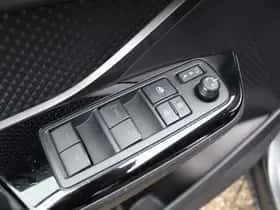 Toyota C hr (2023) thumbnail 20
