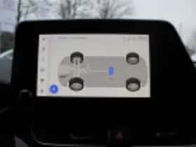 Toyota C hr (2023) thumbnail 73