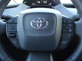 Toyota Prius (2024) thumbnail 18