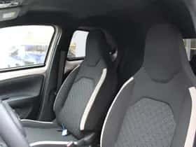 Toyota Aygo X (2025) thumbnail 26