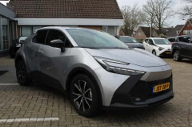 Toyota C hr (2024) thumbnail 4