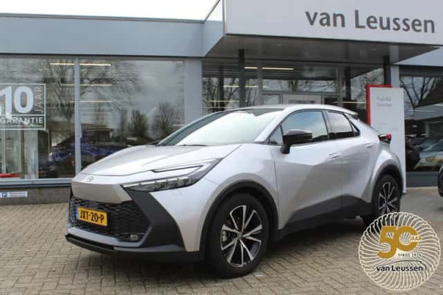 Toyota C hr (2024) thumbnail 6