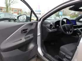 Toyota C hr (2024) thumbnail 6