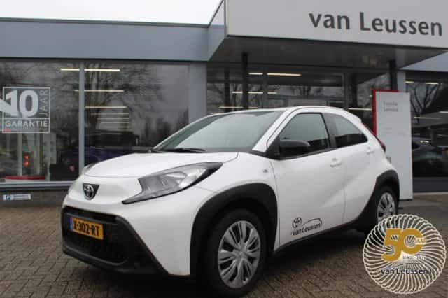 Toyota Aygo (2024) thumbnail 1