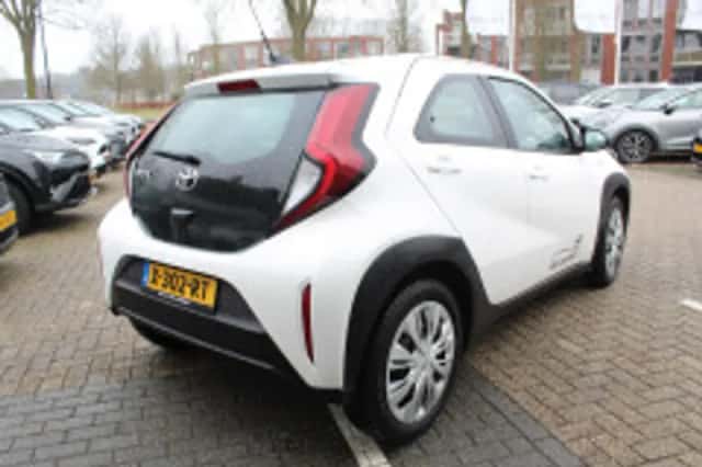 Toyota Aygo (2024) thumbnail 3