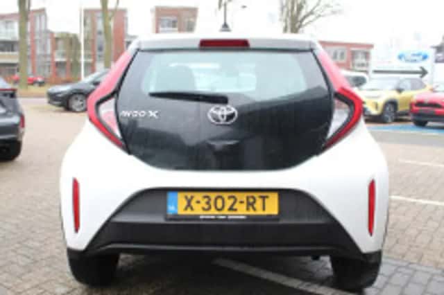 Toyota Aygo (2024) thumbnail 6