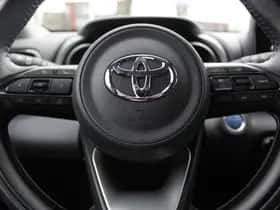 Toyota Yaris (2023) thumbnail 13