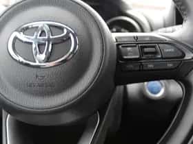 Toyota Yaris (2023) thumbnail 15