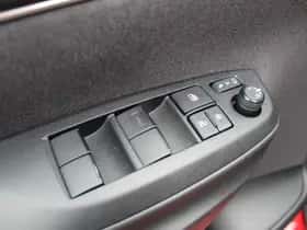 Toyota Yaris (2023) thumbnail 16