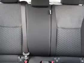 Toyota Yaris Cross (2025) thumbnail 36
