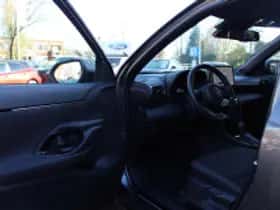 Toyota Yaris Cross (2025) thumbnail 6
