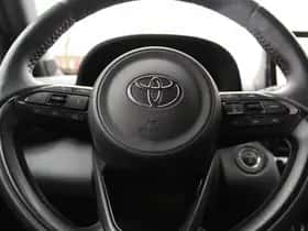 Toyota Yaris Cross (2025) thumbnail 15