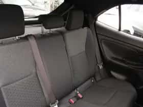 Toyota Yaris Cross (2025) thumbnail 32