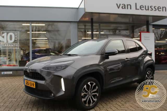Toyota Yaris Cross (2025) thumbnail 1