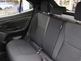 Toyota Yaris Cross (2025) thumbnail 25