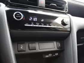 Toyota Yaris Cross (2025) thumbnail 33