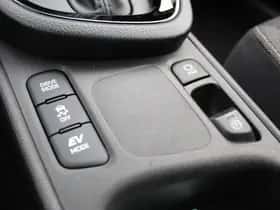 Toyota Yaris Cross (2025) thumbnail 23
