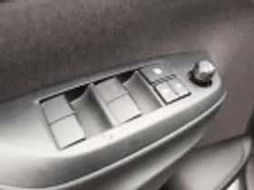 Toyota Yaris Cross (2025) thumbnail 57