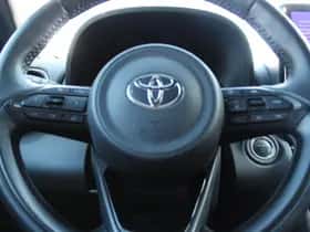 Toyota Yaris Cross (2025) thumbnail 15