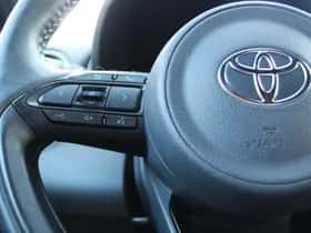Toyota Yaris Cross (2025) thumbnail 16