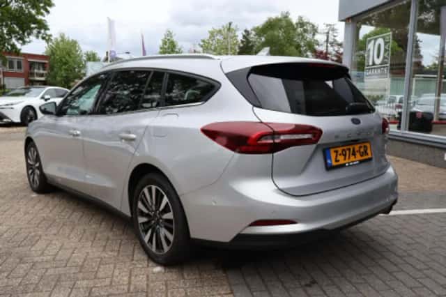 Ford Focus (2024) thumbnail 2