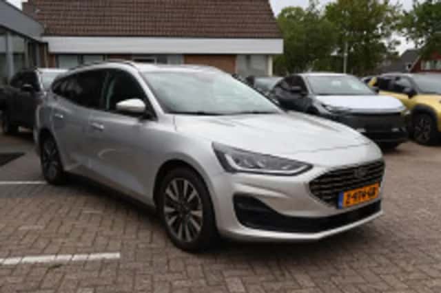 Ford Focus (2024) thumbnail 4