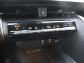 Toyota C hr (2024) thumbnail 62