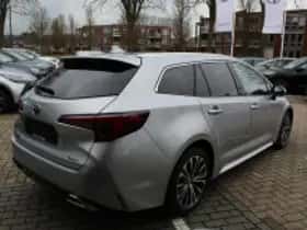 Toyota Corolla (2025) thumbnail 3