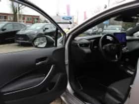 Toyota Corolla (2025) thumbnail 6